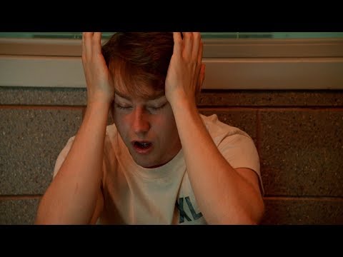 男子患有双重人格，不知道自己杀了人，而结局却惊天逆转，悬疑片《一级恐惧》