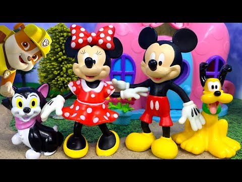 MICKEY MOUSE SI MINNIE VOR SA MEARGA LA FILM DAR PLANURILE SE SCHIMBA DATORITA LUI PLUTO SI FIGARO