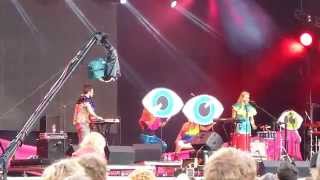 Watch Tuneyards Stop That Man video