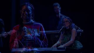 Download Lagu Ingrid Michaelson - The Chain live @ the 2023 Holiday Hop -  Feat. Joy Woods \u0026 Allie Moss MP3