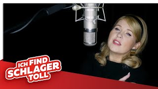 Video thumbnail of "Maite Kelly - Einmal ist immer das erste Mal (Das offizielle Hansa-Studio-Video)"