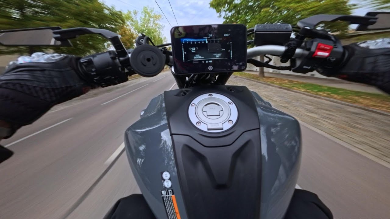 Yamaha MT-07 City & Wheelie Riding 🏍️ [4K Uncut]