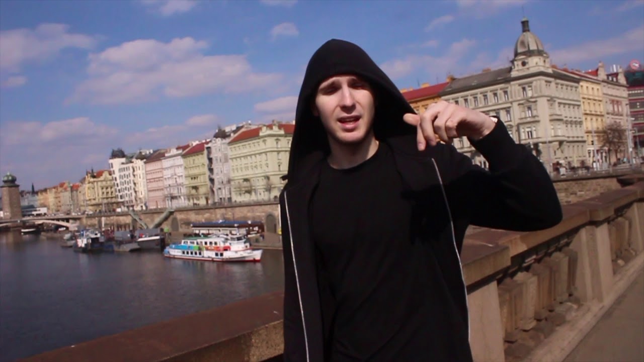 Sám sebe nestíhám (ft. ROYAL STELL)