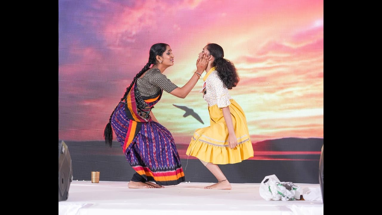 Performance by Sharanya Vedavyasa and Aashwija Kamath in Karnataka Rajyothasva Sharjah
