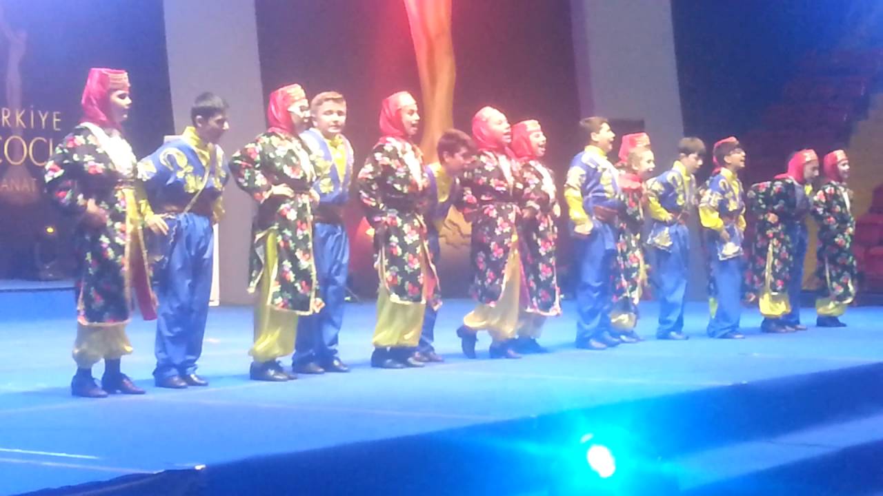 2016 TÜRKİYE ALTIN ÇOCUKLAR DANS YARIŞMASI  3.OLAN CENK YAKIN ORTA OKULU