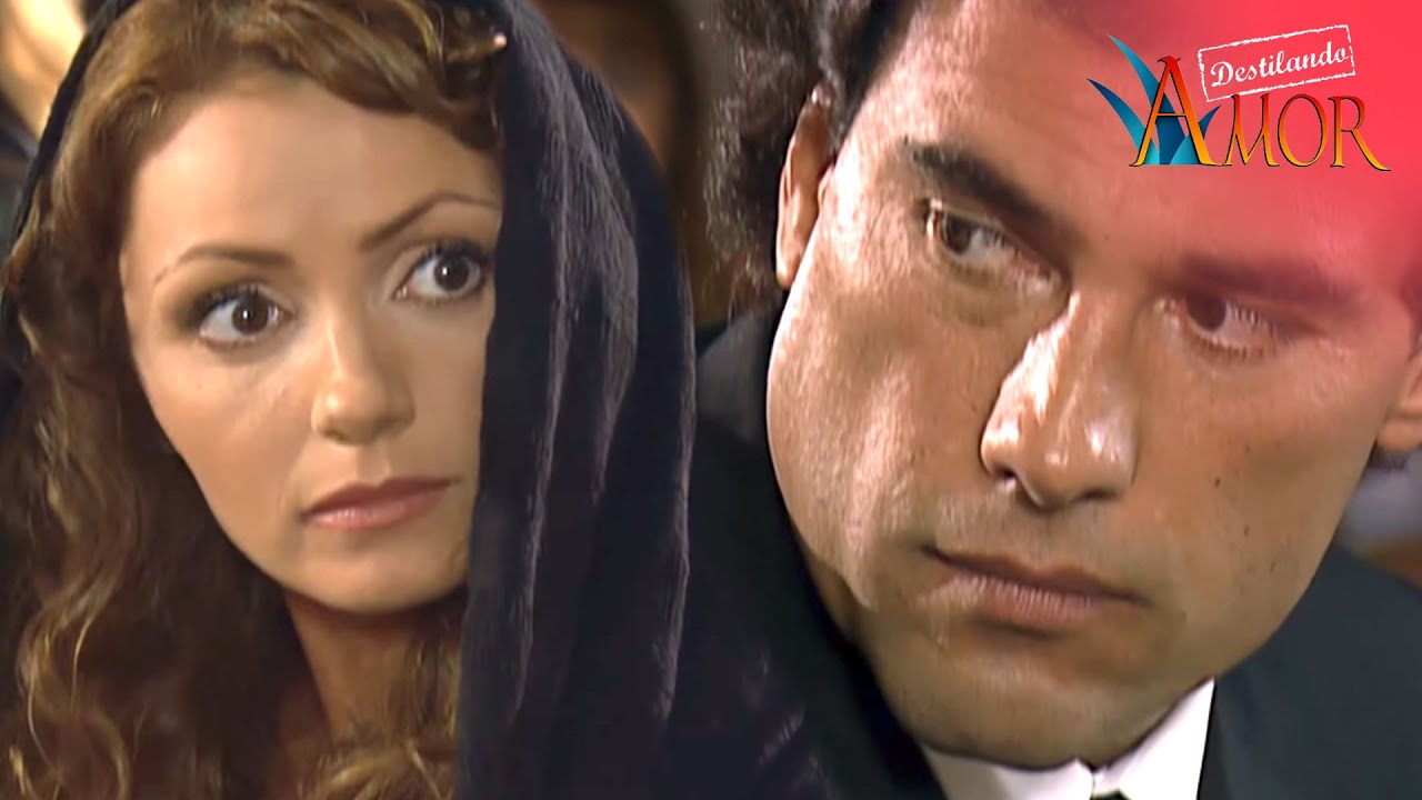Gaviota y Rodrigo se conocen en el funeral de Don Amador | Destilando amor | C-1 | tlnovelas
