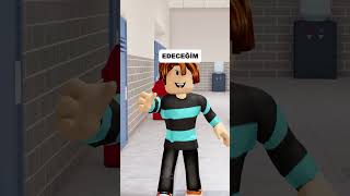 Robloxta Utangaç Li̇seli̇ Kizi Zorbaladi Ama...