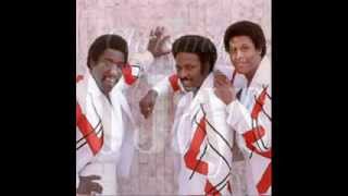 Video voorbeeld van "THE O´JAYS ~ CHRISTMAS JUST AINT CHRISTMAS"