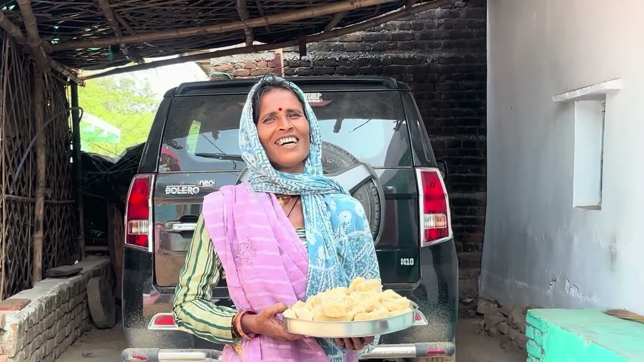 Maa moshi sab ja rahe hai 