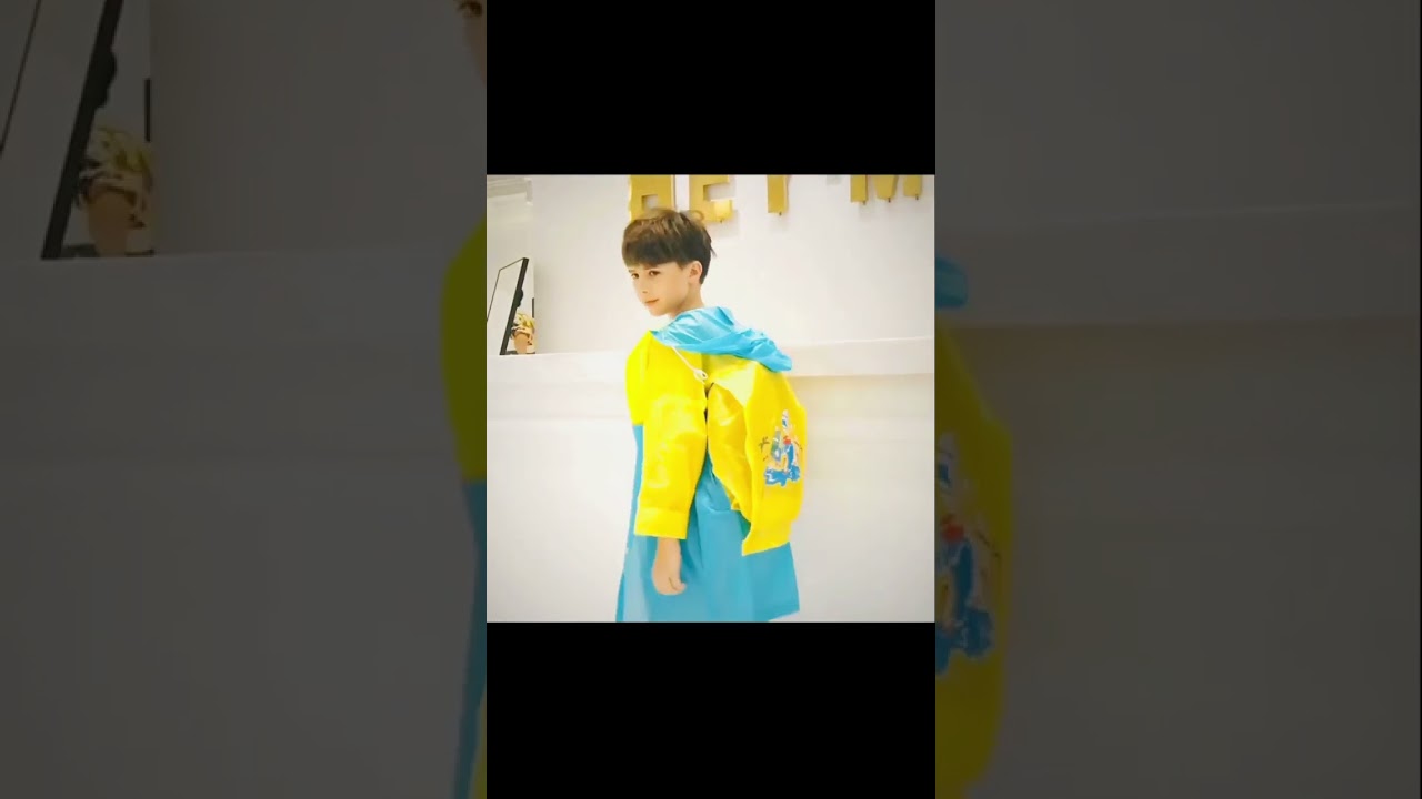 Every child deserves this beautiful rain coat 🌧🌧 #meeshofinds #raincard #meesho #raincoat #raincoats