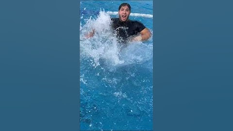 How to Tread Water – Stay Afloat Calmly Without Getting Tired