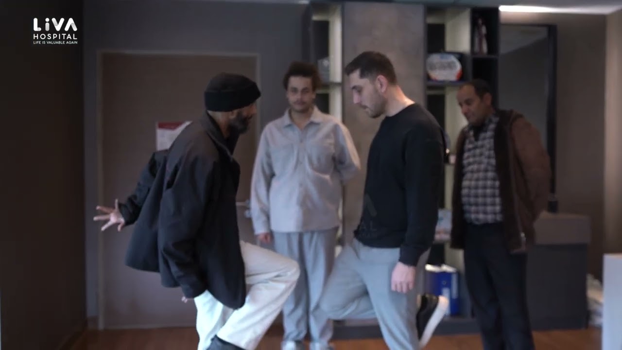 قصة شفاء مريض باركنسون من ليبيا التحفيز العميق للدماغ يعيد الأمل بعد سنوات من المعاناة #dbs