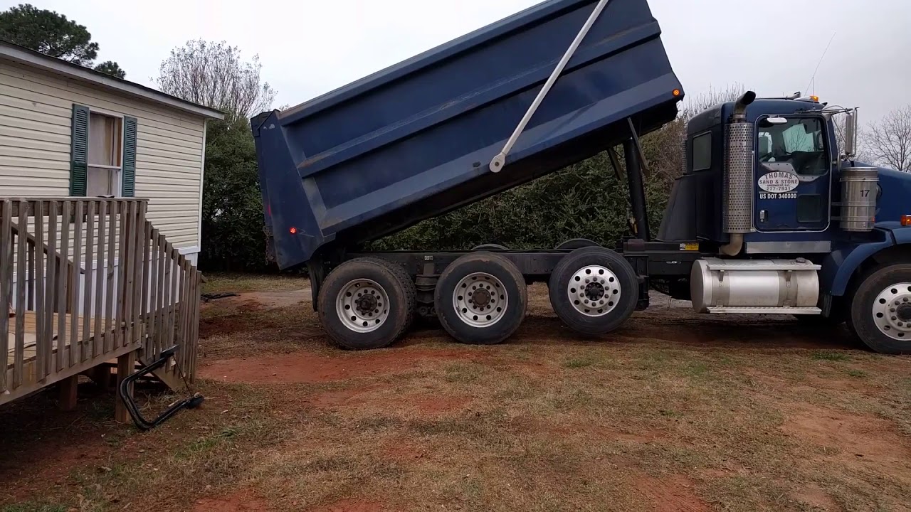 Gravel Dump Truck Spreading Fail