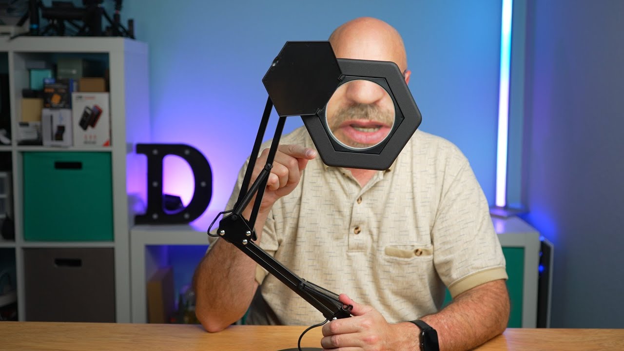 5X Magnifying Glass with Light and Stand 