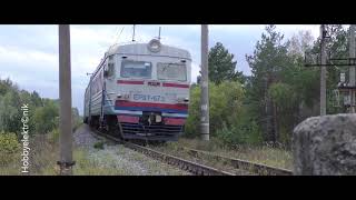 Vorbeifahrt Pendlerzug / Arbeiterzug vom AKW Tschernobyl nach Slawutitsch