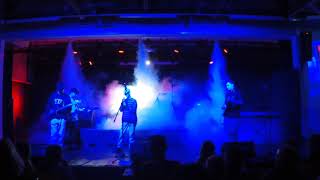 10 Island in the Sun screenshot 3