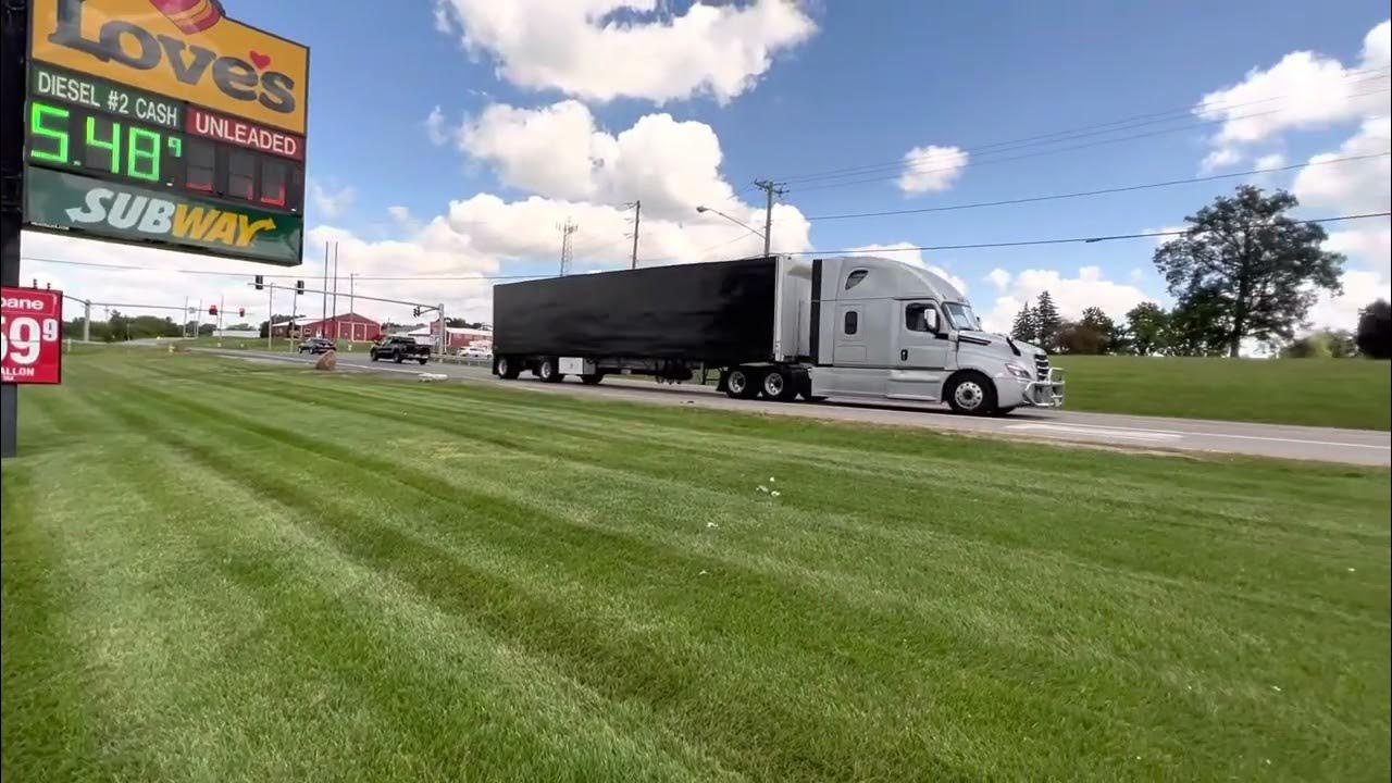 Semi truck spotting honking horn - YouTube