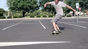 Skateboard slow motion powerslide