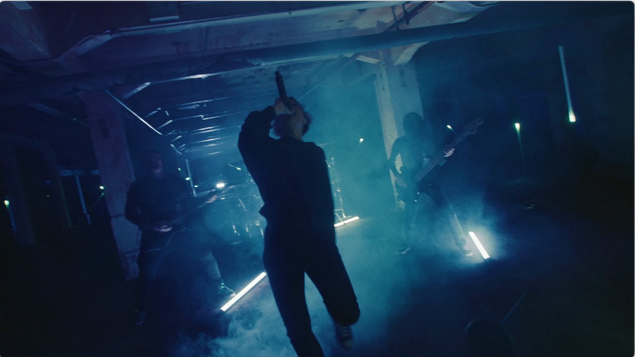 Watch Papierflieger - Weiße Tauben (Official Video) on YouTube Watch Papierflieger - Weiße Tauben (Official Video) on YouTube