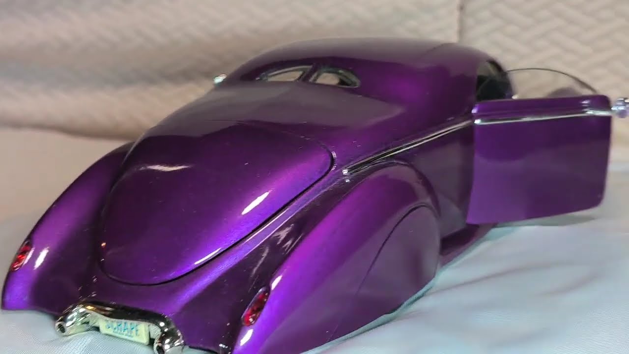 Lincoln Zephyr - 1937 ,1:18 , diecast , метална количка - YouTube