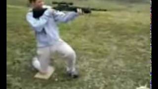 Frau Vs Scharfschutzgewehr