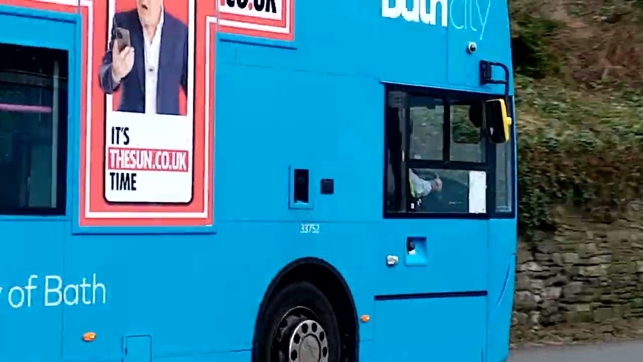 first-west-of-england-33752-working-a-bristol-bus-station-x39-service