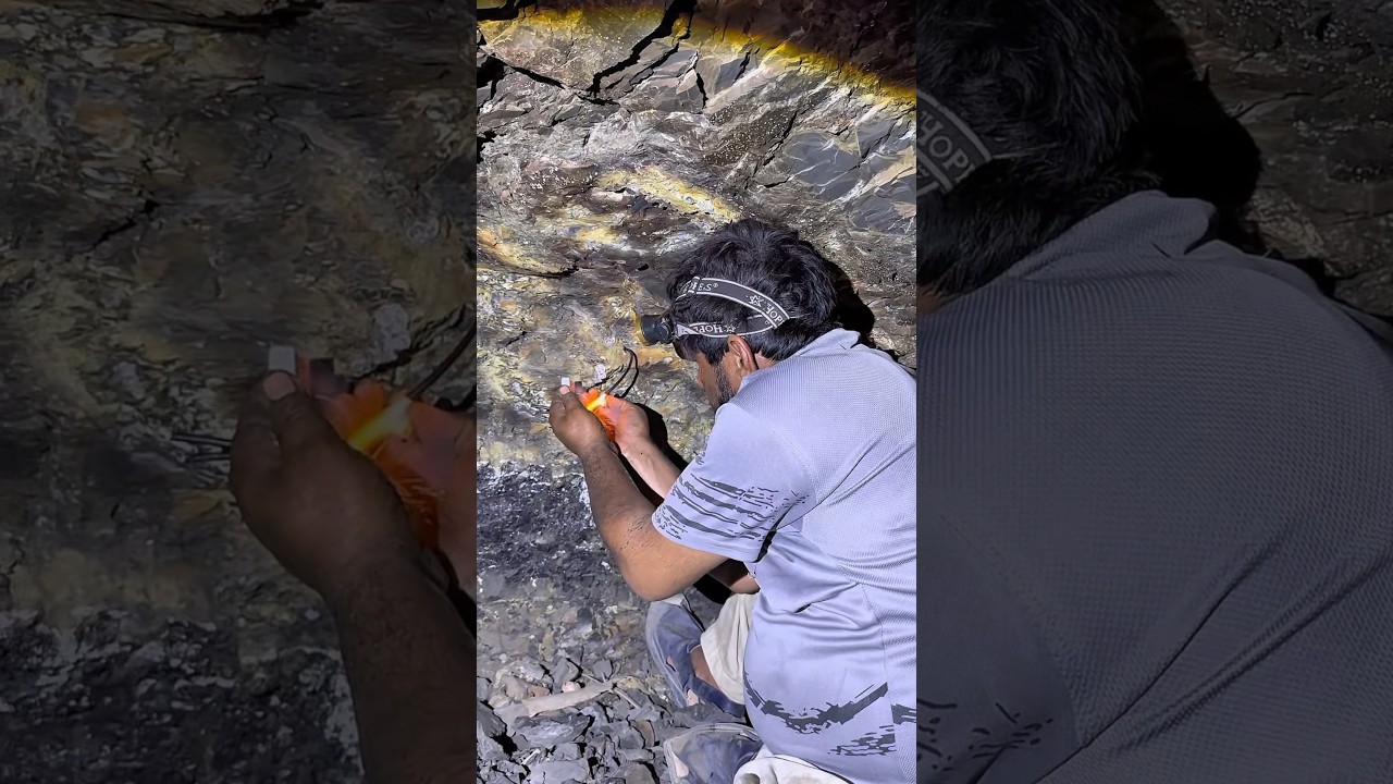 Underground mine tunnel .depth of 7000 feet. #Minecraft #diamondmining #gemstonemining