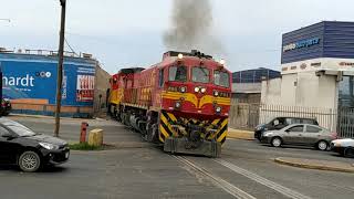 VILLARES JT26CW-2B #701 GE C40-8W #1034 ( BOB PIETRANDREA )