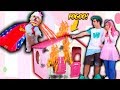 O CACHORRO QUE GANHOU SUPER PODERES FEZ A CASINHA PEGAR FOGO ! ( Pretend Play Dog Super Hero )