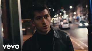 Смотреть клип Arctic Monkeys - Whyd You Only Call Me When Youre High?