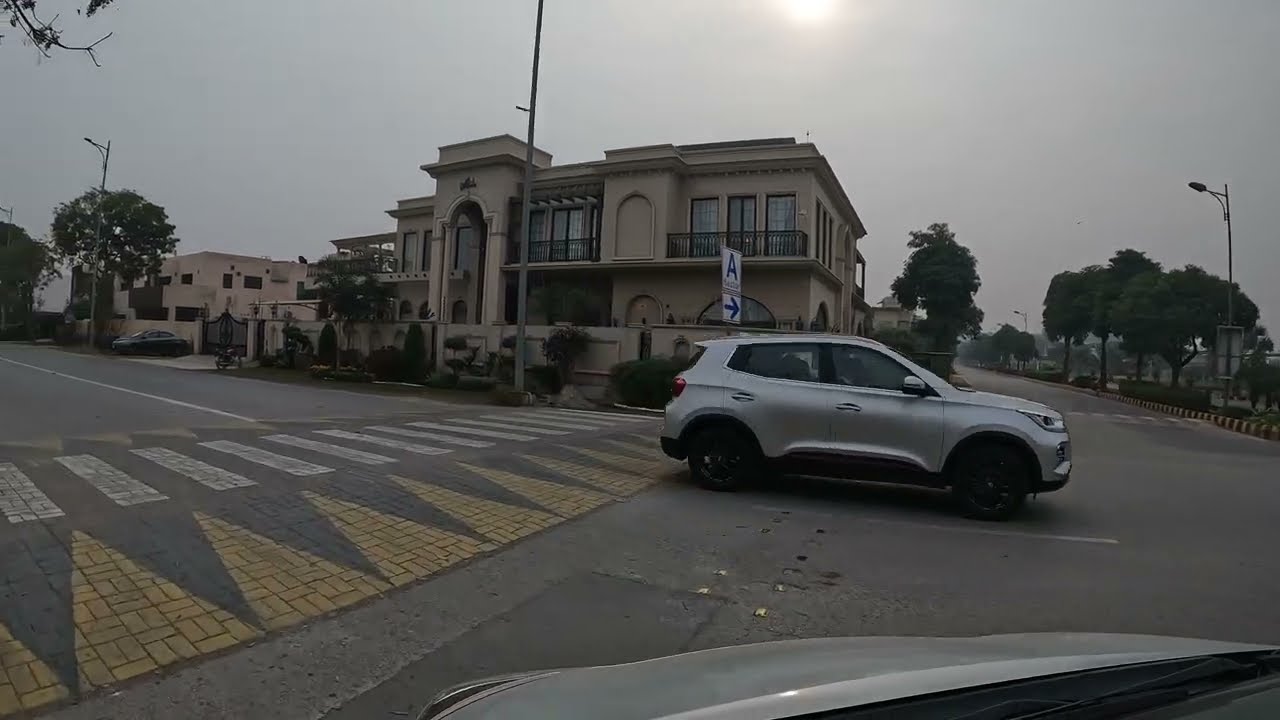 4K POV Riding Through Beautiful Houses in DHA | Streets Of Pakistan 🇵🇰 | Lahore | 2023