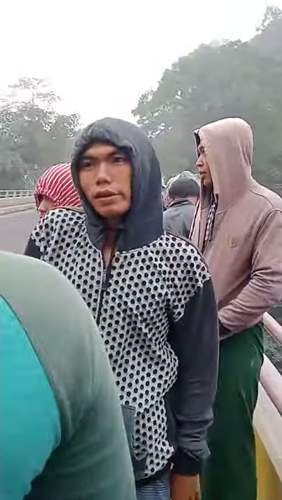 Gladak perak banjir lava muntahan erupsi gunung semeru terbaru 1 Desember 2020