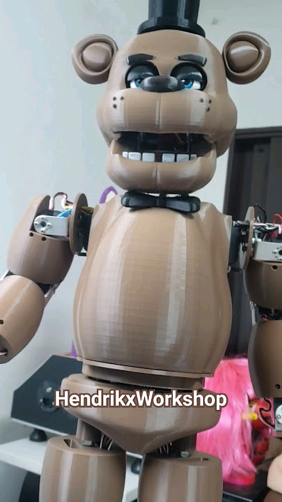 Animatronic FNAF Freddy - installing electronics