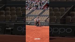 Novak Djokovic walk onto Philippe-Chatrier - Roland Garros 2023