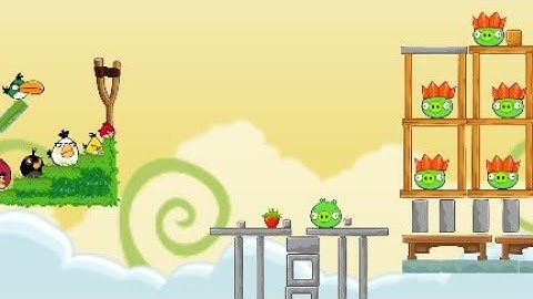 Playing a custom level I made on Angry Birds Maker Mod 0 9.2