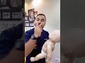 كيف تساعد طفل رضيع بلع جسم غريب وتعرض للاختناق شاهد الفيديو للنهايه وطبق الخطوات