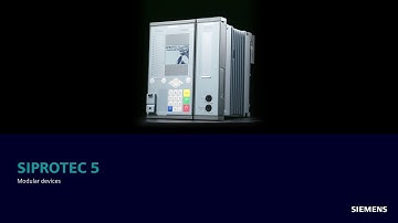 SIPROTEC 5 device (7SX85 with extension module)