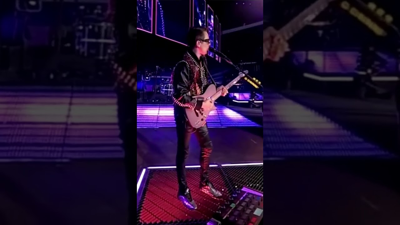 MUSE -02- Pressure - Concert Simulation Theory 2019 - VERTICALE CLIPS