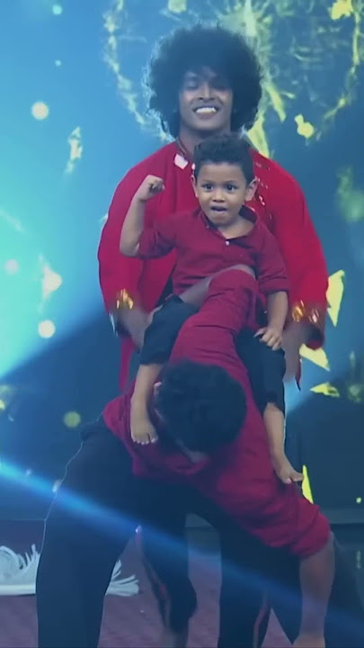 Nachuz second performance with group  kandittu arum theri vilikkaruthu ❤️🫂 we ar 👍#fatherson
