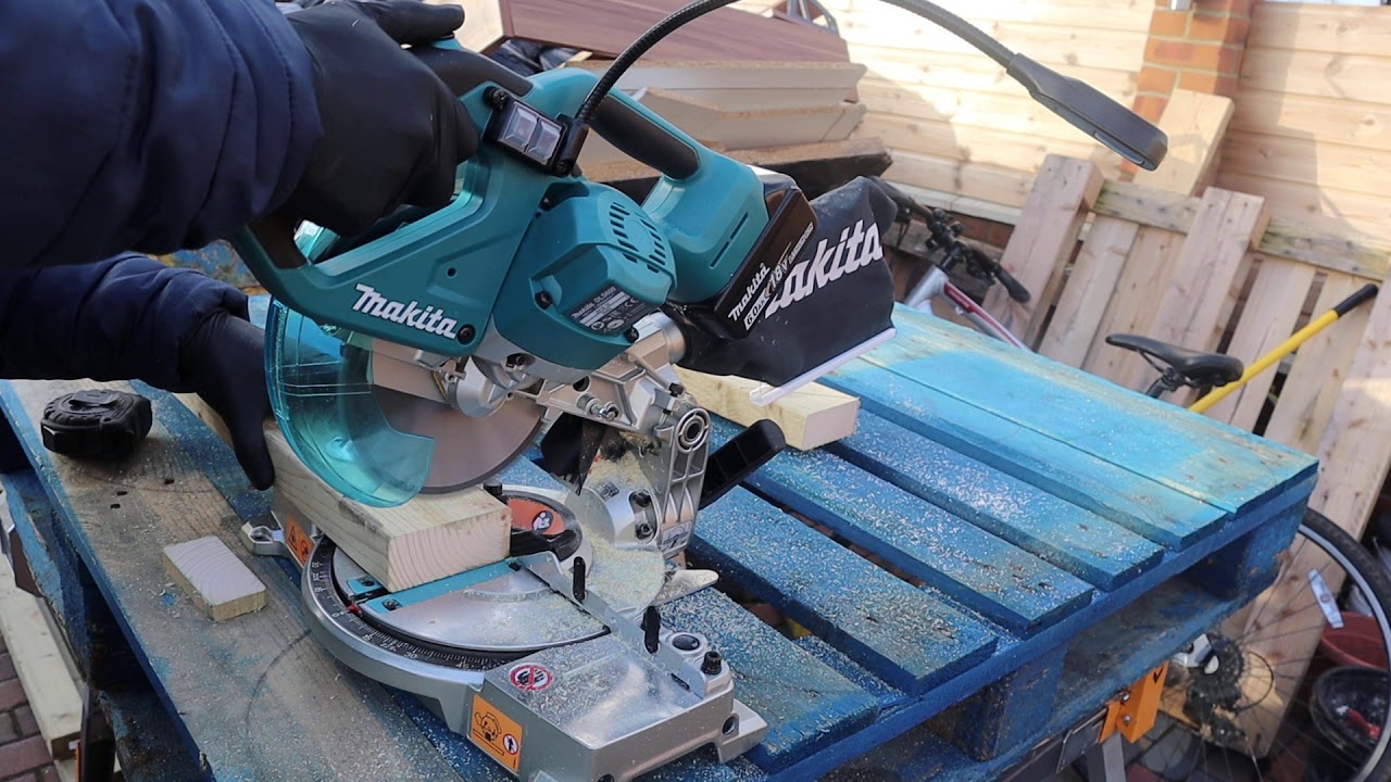 Makita 600 mitre saw - YouTube