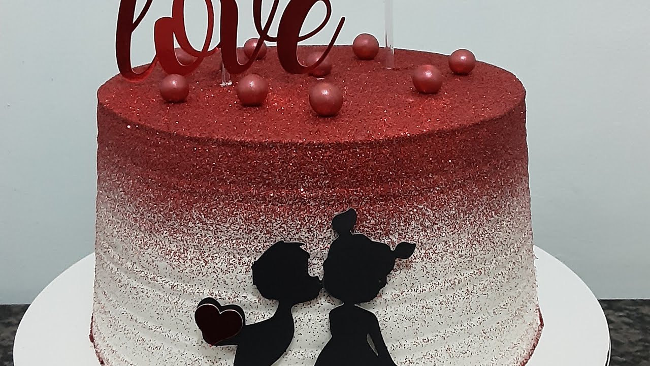 Bolo em degradê branco com glitter vermelho #Raquel bolos decorados ...
