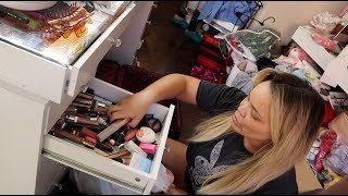 cleaning out my MAKEUP COLLECTION after 4 years!