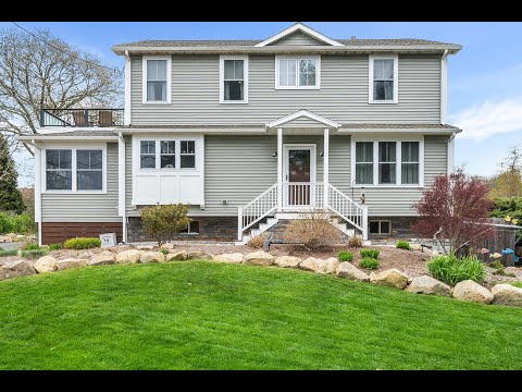 411 Wandsworth St., Narragansett, RI home video tour