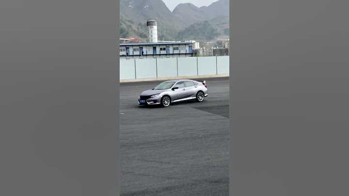 The legendary one-second U-turn # cars # fun # hits # stunts #shorts