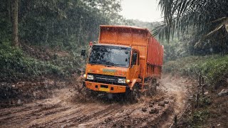 Tak Ada Jalan Mundur ‼️ Saat Muatan Penuh Menantang Tanjakan Tak Bersahabat