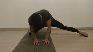 Kneeling Half Middle Split Slides