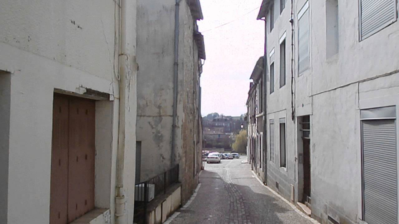 R3886 vendredi sur mer larme à gauche