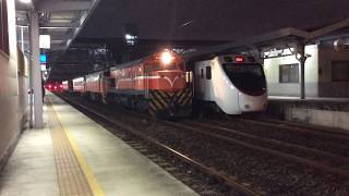 7216次貨運列車高雄站開車