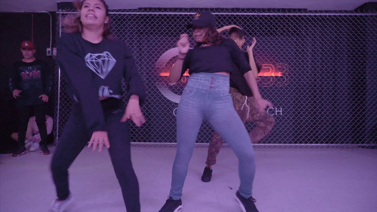 Watussi - Dale Pal Piso ft. Jowell y Randy, Ñengo Flow /HugoMejiaFt.RafaelBernal