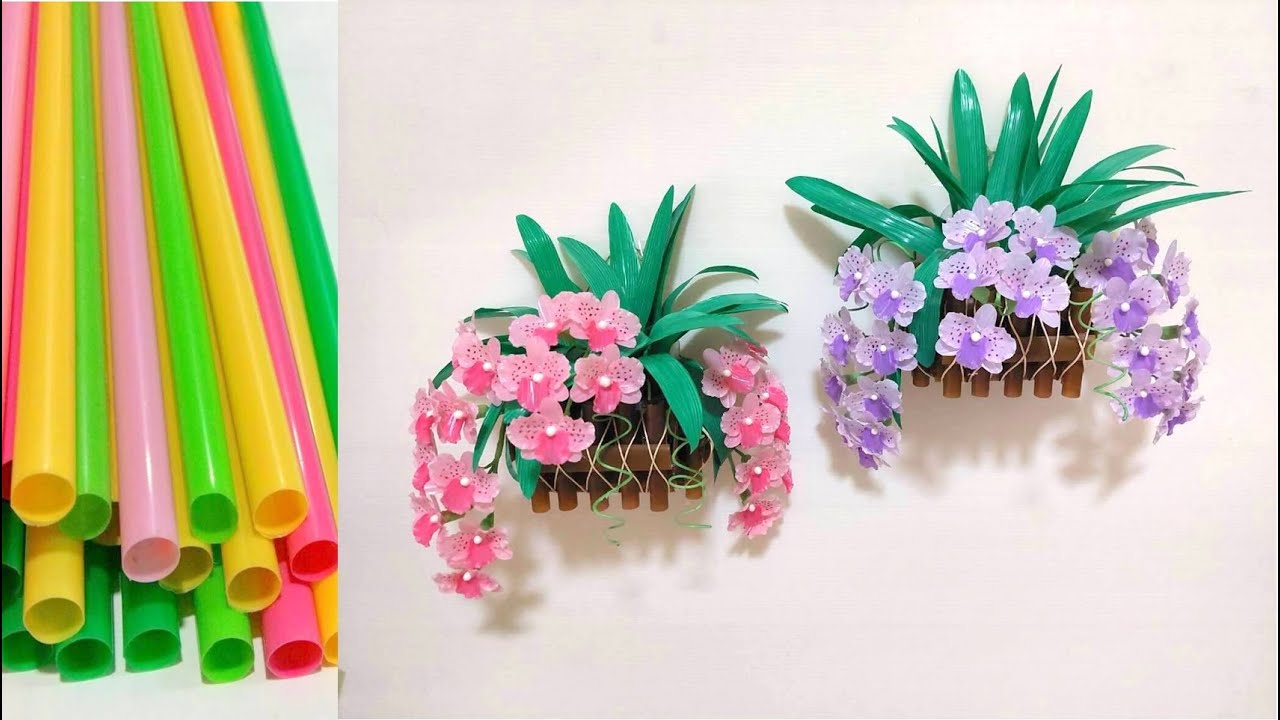 ดอกไม้จากหลอด ดอกกล้วยไม้ในกระถางแขวนจากหลอด by มายมิ้นท์ Orchid flowers in pots hanging from straws
